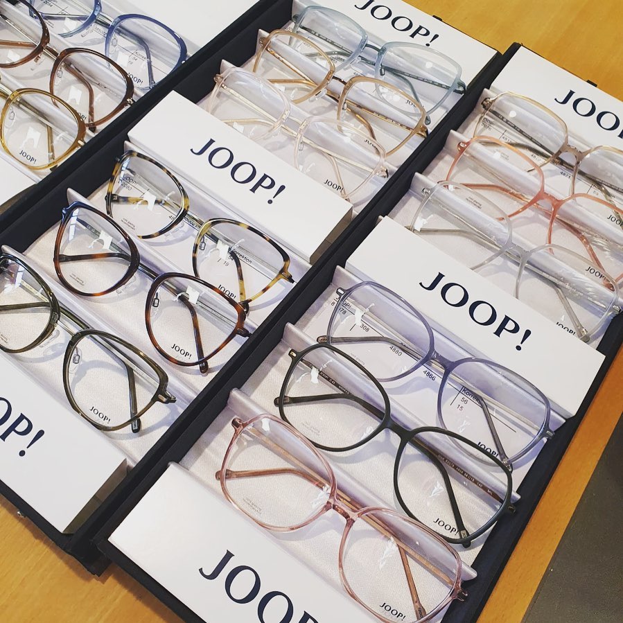 Wir freuen uns auf die Neuheiten von @joopeyewear ! 

#neuekollektion #optikrehm #augustdorf #joopbrillen #joopeyewear @menradeyewear